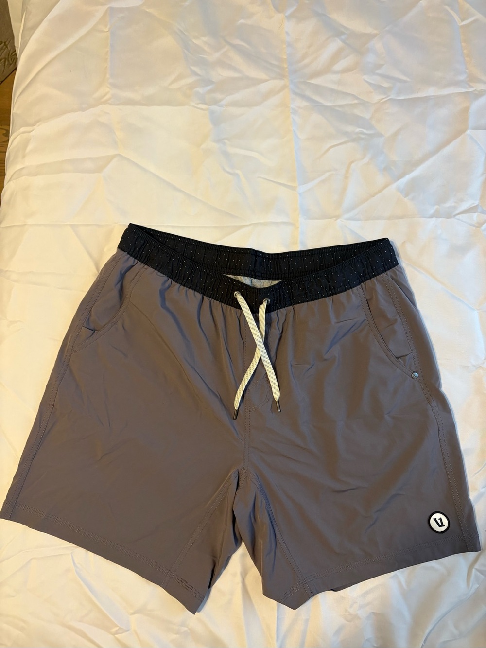 Vuori Mens Kore Short Lavendar-Grey Elastic Waist Athletic Athletic Shorts Liner